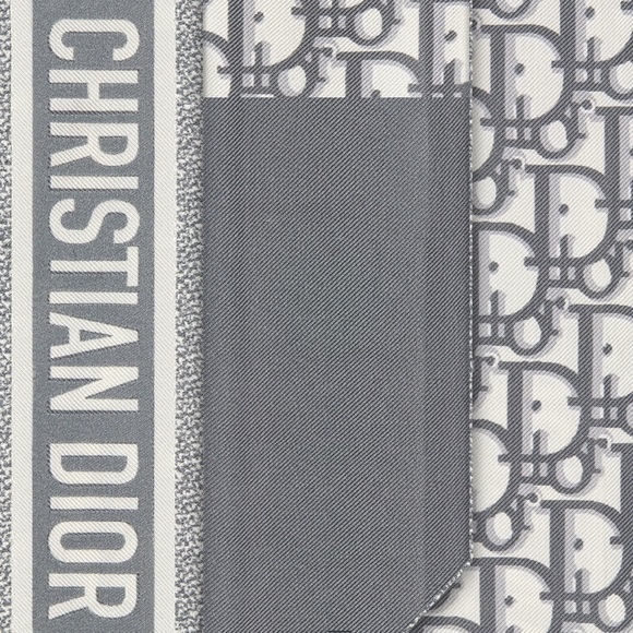 ✨Dior ✨Gray Patterned Twilly Scarf w/ Dior box - Picture 4 of 6